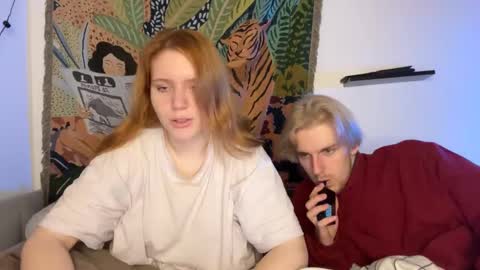 Nancy and Archi online show from December 5, 2:37 am