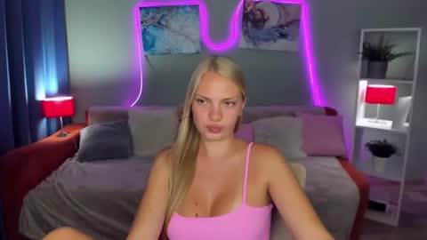 NancySummer online show from August 3, 9:04 am