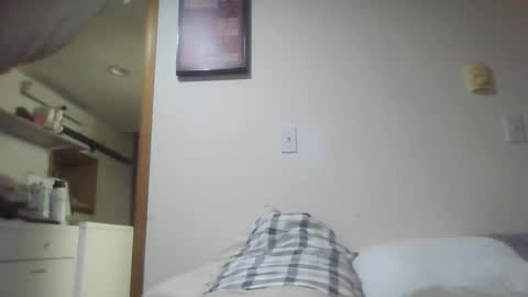 naoimifemboi online show from November 8, 1:19 am