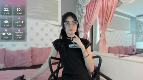 naomi online show from September 24, 2:02 pm