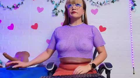 Naomi online show from October 1, 11:31 am