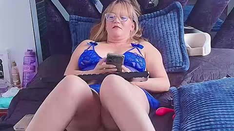 Naomi online show from February 26, 6:33 pm