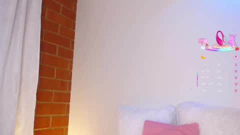 Guys the page has lately failed. If you see me disconnected thats why.   online show from March 5, 11:05 pm