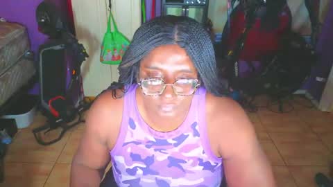 Naomi online show from May 15, 1:51 pm
