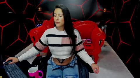 Naomi Hot Follow me Monday to Saturday GMT 05 0700 to 1400 online show from February 1, 11:10 am