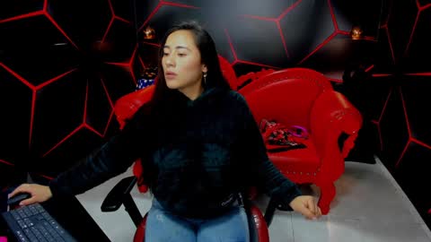 Naomi Hot Follow me Monday to Saturday GMT 05 0700 to 1400 online show from January 30, 12:06 pm