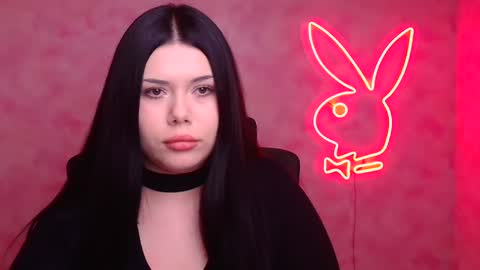 Naomi online show from December 1, 8:29 pm