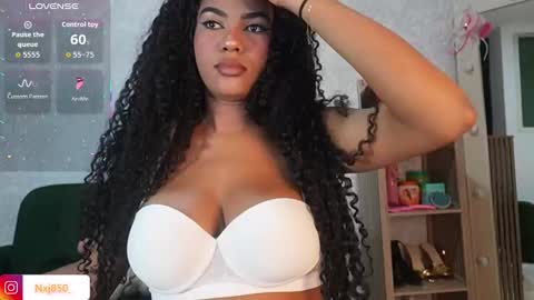 Naomi     online show from January 10, 10:37 pm