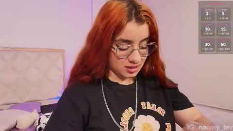 Naomy  online show from November 7, 3:31 am