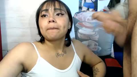 naomylux1 online show from June 17, 2:49 am