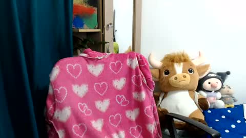 naomylux1 online show from June 30, 12:43 am
