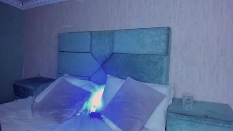 Naomy online show from February 28, 9:52 pm