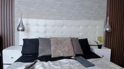 Naomy online show from April 8, 8:34 pm