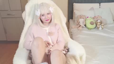 Naree online show from February 13, 9:30 am