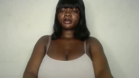 Snapshot of nastie_amanda chatting on October 1, 12:32 am Amanda online show from October 1, 12:32 am