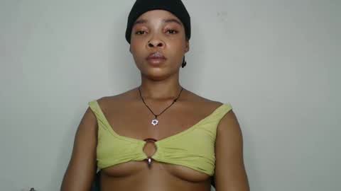 bella online show from November 21, 7:56 pm