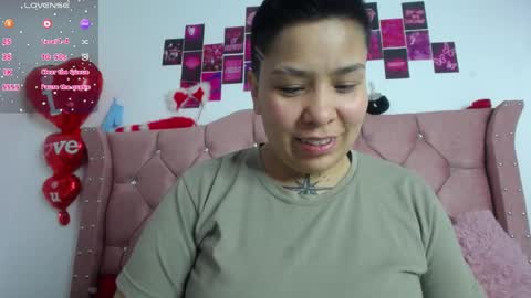 nat_evans8 online show from May 26, 3:01 am
