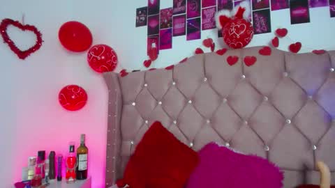 nat_evans8 online show from February 18, 3:28 am