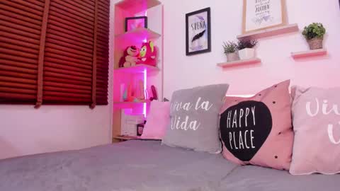 nata_villalobos online show from March 2, 5:08 am