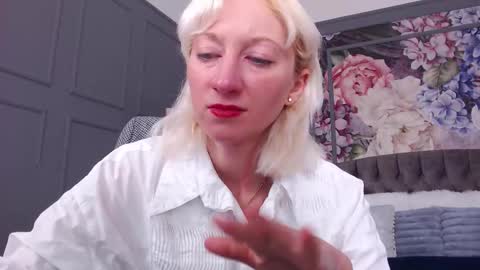 Natalie online show from February 15, 7:32 am