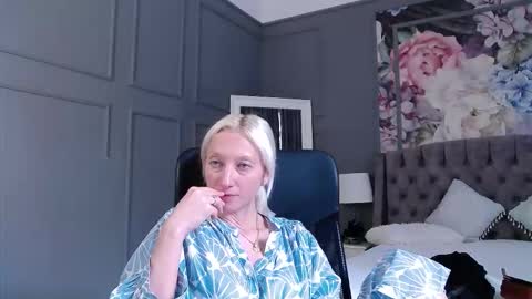 Natalie online show from September 10, 11:00 am