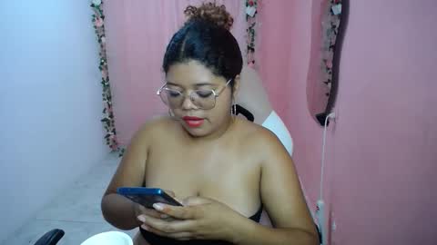 natalielabellex1 online show from October 29, 9:15 pm