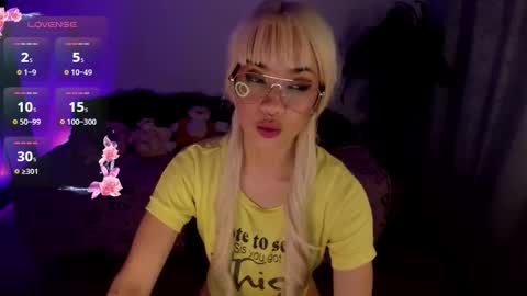 MissNatis online show from October 30, 2:45 am