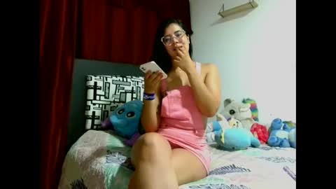 nataly_2908 online show from June 5, 5:35 am