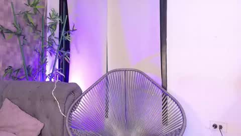 Naty online show from November 25, 9:02 pm