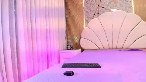 Natasha online show from November 4, 7:15 pm