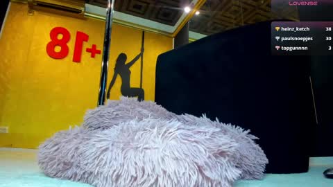 natashadesire_ online show from February 11, 9:56 pm