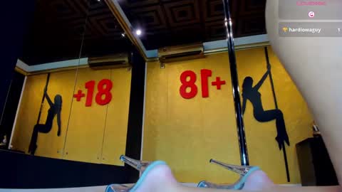natashadesire_ online show from February 11, 6:55 pm