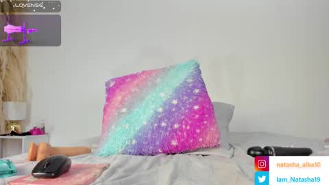 Snapshot of natashaegnath_ chatting on October 4, 5:44 pm Natasha online show from October 4, 5:44 pm