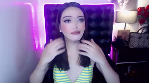 natashanice_ online show from September 15, 9:00 am