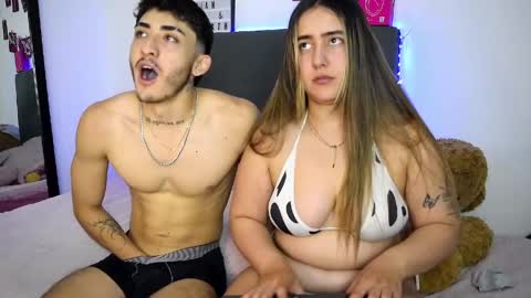 nath_and_lianx online show from April 23, 6:21 am