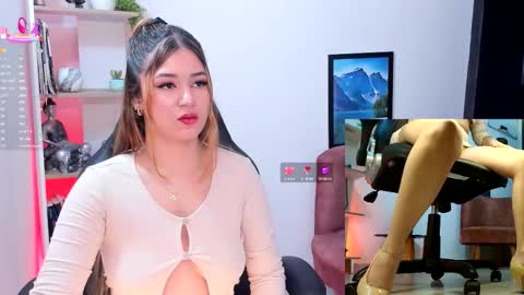 Snapshot of nathalie_29 chatting on October 9, 11:37 am NATHALIE online show from October 9, 11:37 am