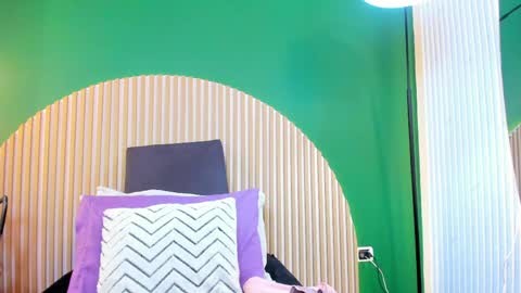 nathalie rossel online show from April 15, 7:16 pm