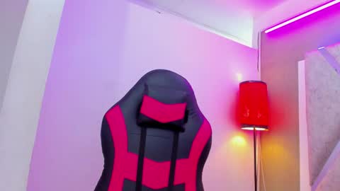 nati_fresh online show from November 25, 7:45 pm