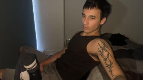 native_boy2 online show from April 19, 4:57 am