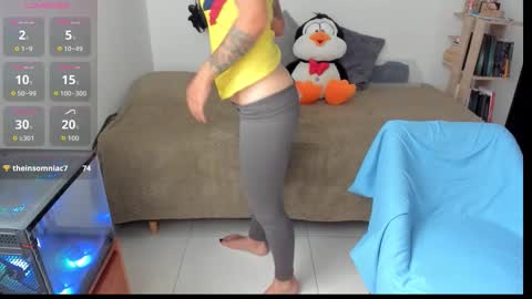 natt_op online show from October 28, 9:49 pm