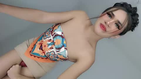 Nathalie smith online show from May 27, 6:32 am