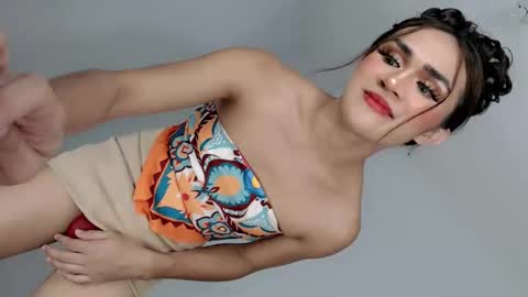 Nathalie smith online show from June 5, 5:57 am