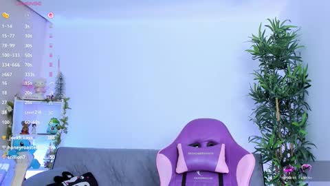 Snapshot of natty_romanof_1 chatting on September 9, 1:33 pm natty online show from September 9, 1:33 pm