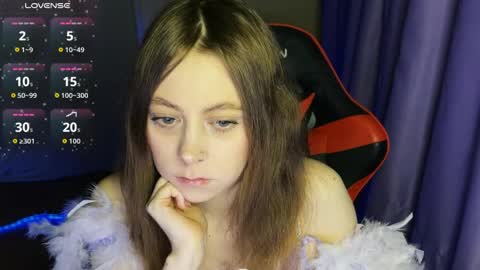 natural_babe666 online show from March 29, 9:27 pm