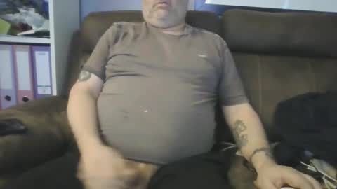 naturistmale45 online show from February 11, 12:15 pm