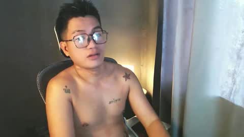 naughty_angelo online show from May 20, 5:04 am