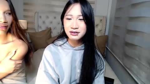 naughty_ashleyxx online show from February 27, 2:48 am