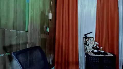 Melody slut online show from December 2, 4:21 am