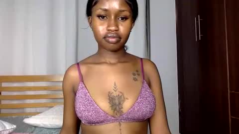 naughty_badie online show from April 12, 4:33 pm