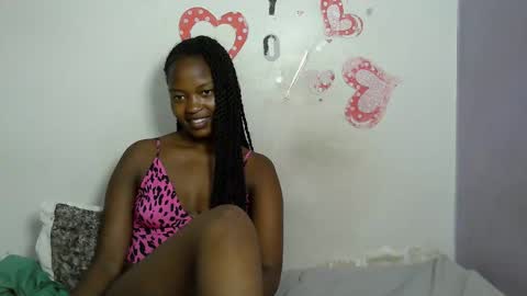 naughty_keesha1 online show from October 6, 11:33 pm